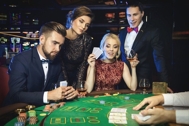 Teen Patti hand ranking chart showing high card through three of a kind